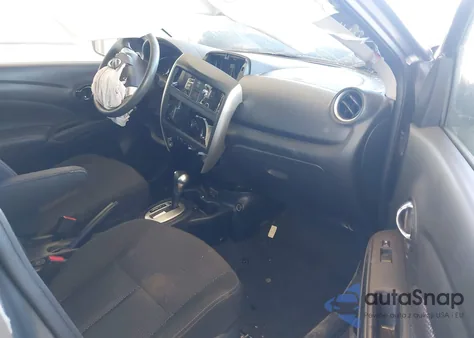 2018 Nissan Versa 1.6 Sv z USA, uszkodzony, nr VIN 3N1CN7AP1JL821893